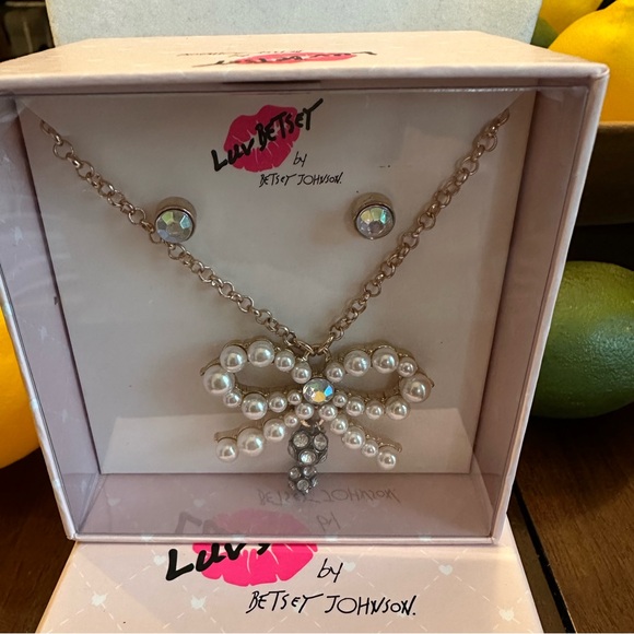 Betsey Johnson Jewelry - Betsey Johnson Boxed Bow Necklace & Earrings NWT